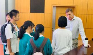 21世纪大学英语难吗 21世纪英语